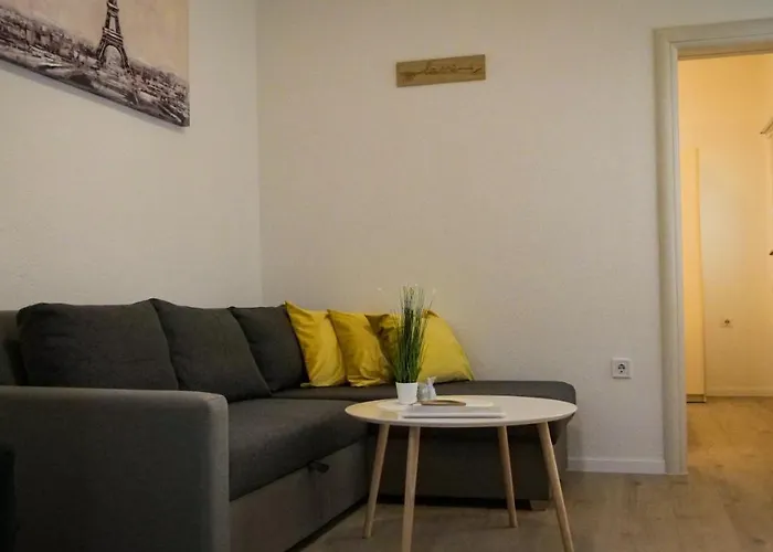 Peaceful & Sunny Apartments