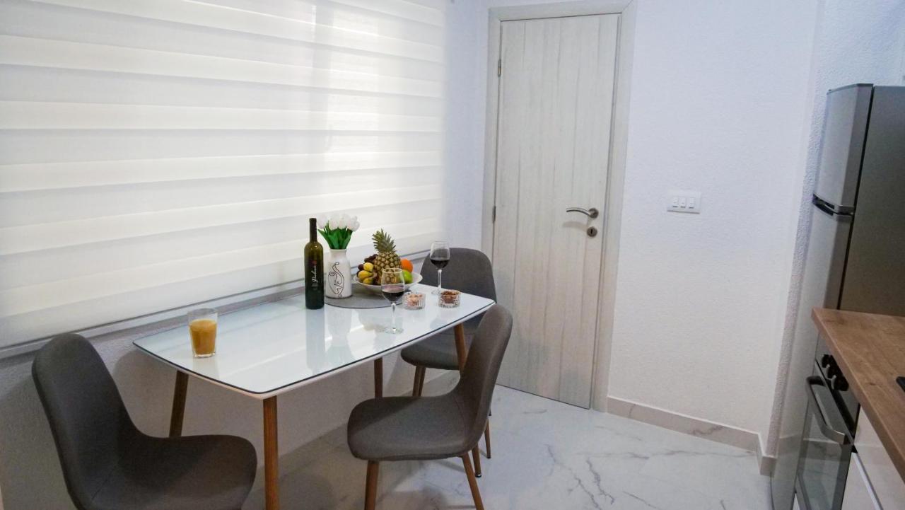 Peaceful & Sunny Apartman *